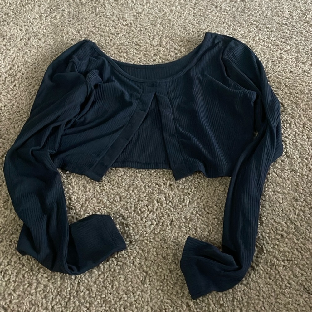 Long Sleeve Black Crop Top